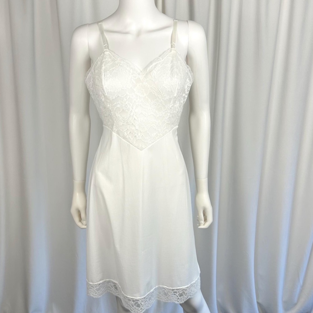 Vintage Vanity Fair Bridal White Lingerie Slip Dress with Floral Lace - Small